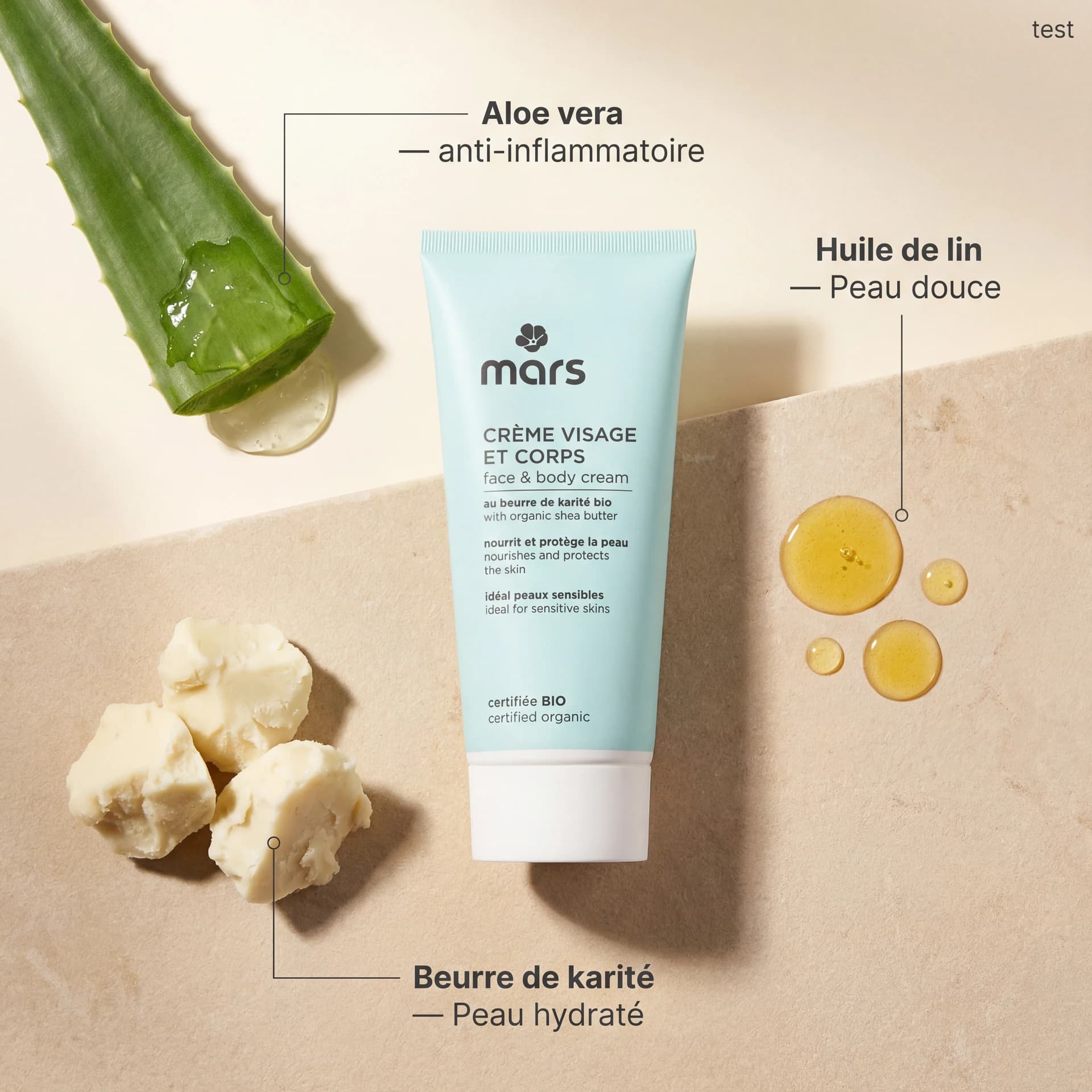 Visuel e-commerce parfum généré par intelligence artificielle - mise en scène luxe